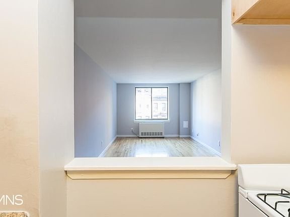 4th image of 344 E 63rd St #10BB