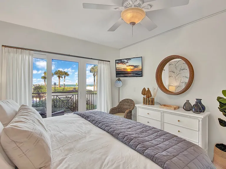 3939 Ocean Dr #201A — Photo 14