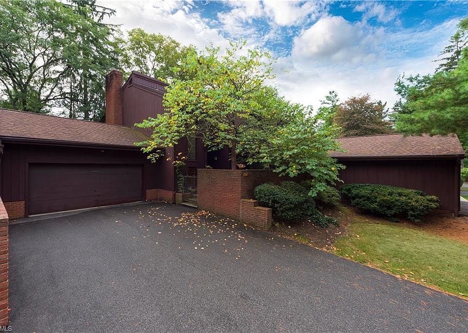 1st image of 899 Spicers Ln