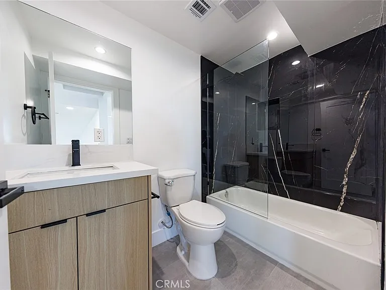 1332 S Longwood Ave #3 — Photo 18