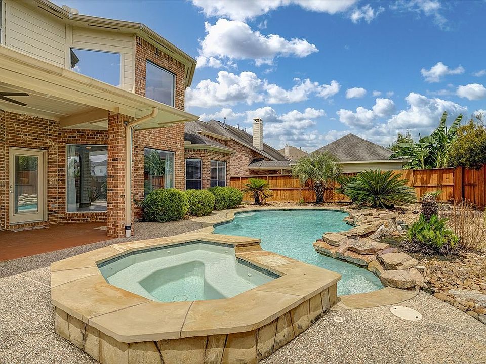 2nd image of 20014 Standing Cypress Dr