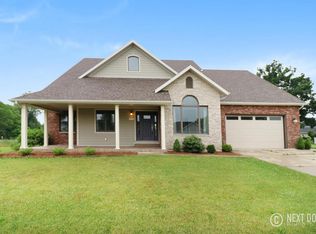 1123 Sonoma Dr, Baroda, MI 49101