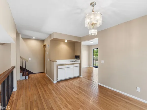 22525 Sherman Way Unit 1201, Los Angeles, CA 91307