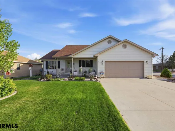 695 H St, Gering, NE 69341