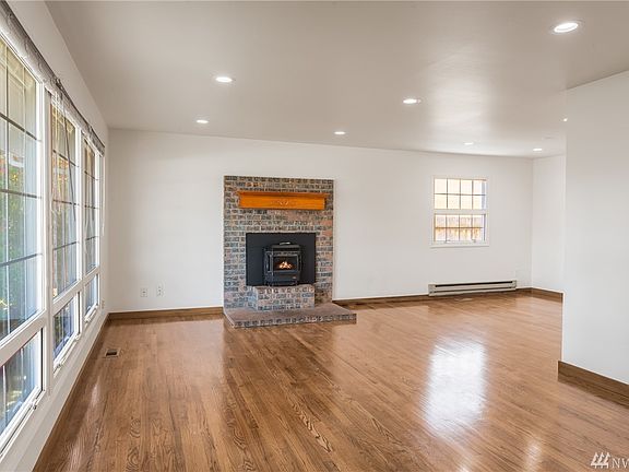 4th image of 5315 88th St NE