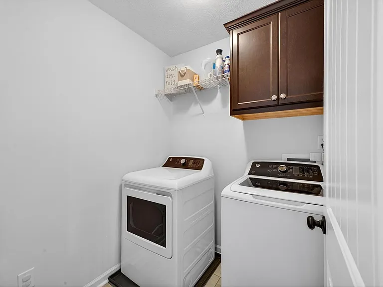 537 Jensen Ln — Photo 34