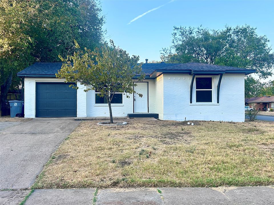 1st image of 705 Jadewood Dr