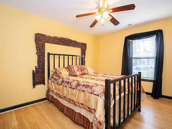 3rd image of 805 Beech Dr #28-A