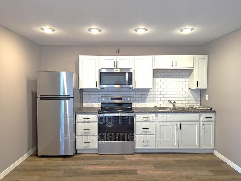 1st image of 1873 10th Ave E #417