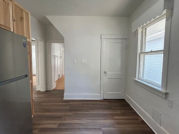 4th image of 1944 S 11th St