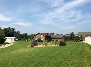 32 Angle Ct, Moscow Mills, MO 63362