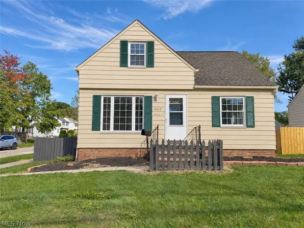 6437 Westminster Dr, Parma, OH 44129