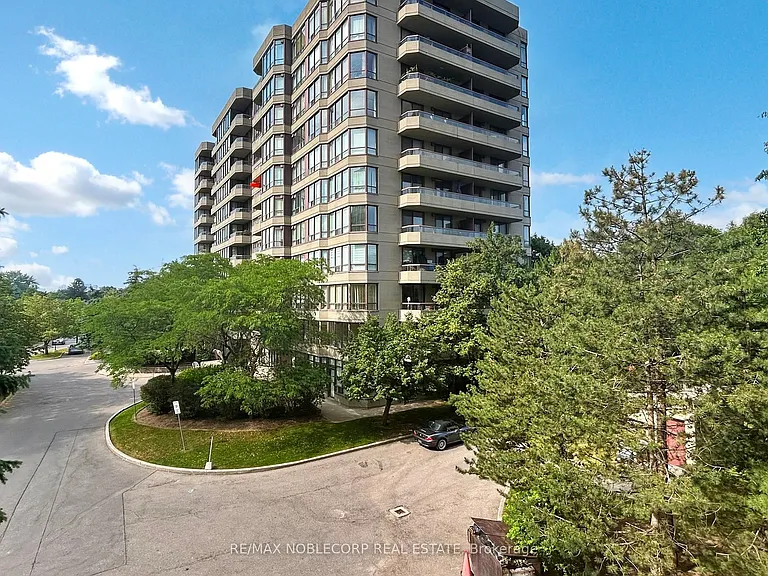 91 Townsgate Dr #312 — Photo 31