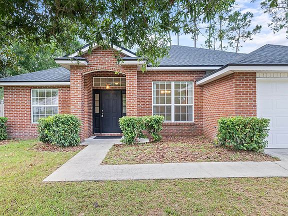 5th image of 19 Bennett Ln