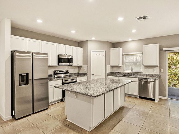 5th image of 3219 Penny Cove Ln