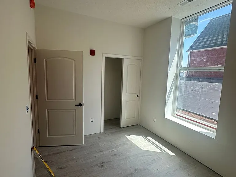 350 N Main St — Photo 52