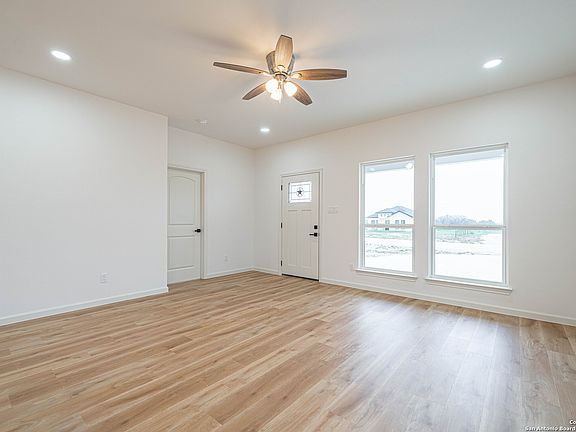 5th image of 140 Camino Verde