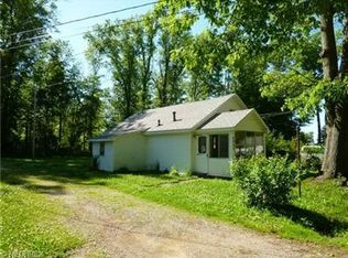4967 Fairfax Dr, Geneva, OH 44041
