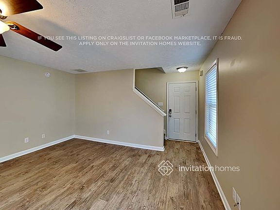 4th image of 521 Stanford Pl