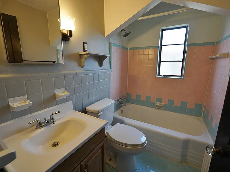2633 Park Ave #4 — Photo 9