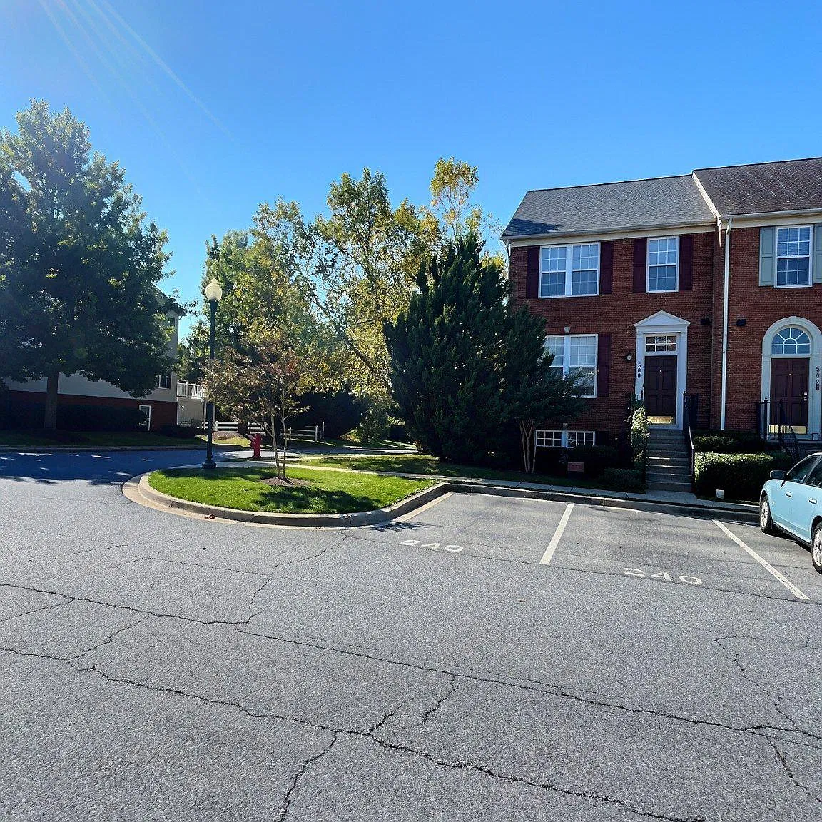 4 bed, 3.5 bath, 2652 sqft, $2,950 — Photo 1