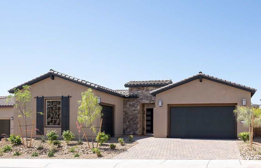 33 Mirage Meadows Place