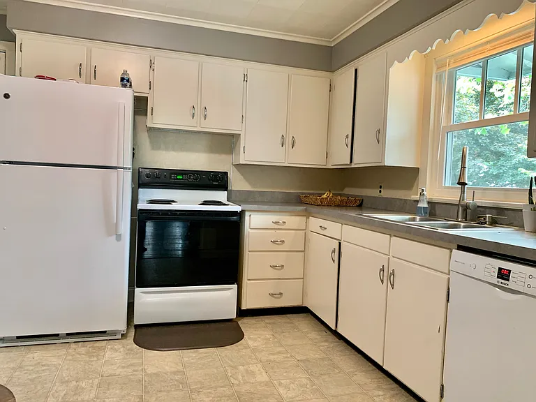 737 Market St — Photo 9