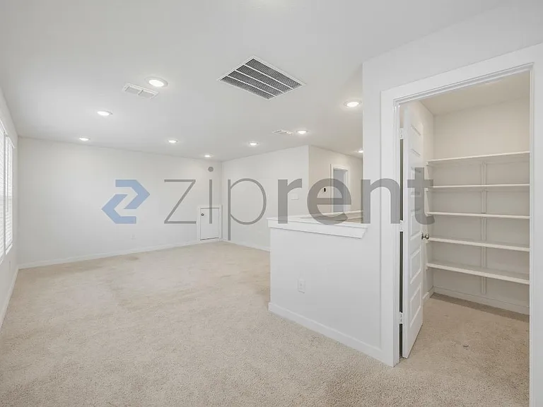 4750 Sahara Valleys — Photo 19