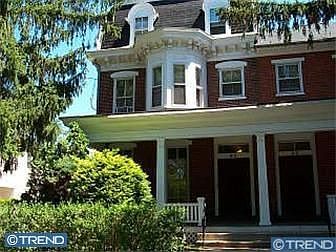 2nd image of 62 N Franklin St