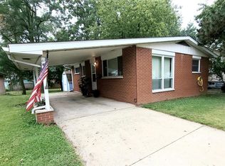 40 W Jennings Ave, Wood River, IL 62095
