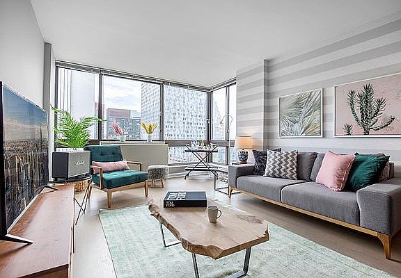 4th image of 500 W 56th St APT 607
