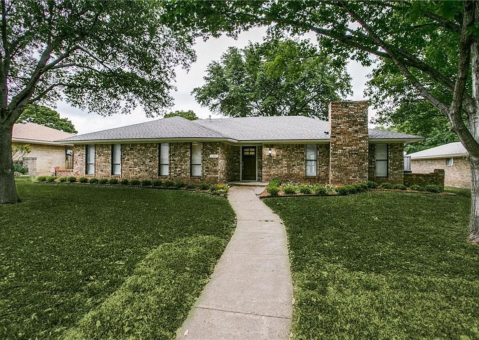 1st image of 2421 Brennan Dr