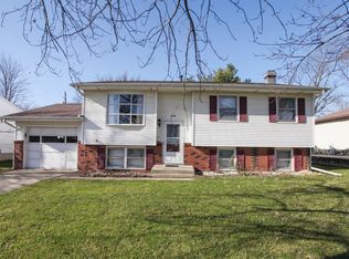 416 S East St, Le Roy, IL 61752