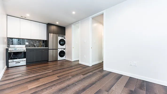 Rented by Nooklyn NYC LLC | media 21