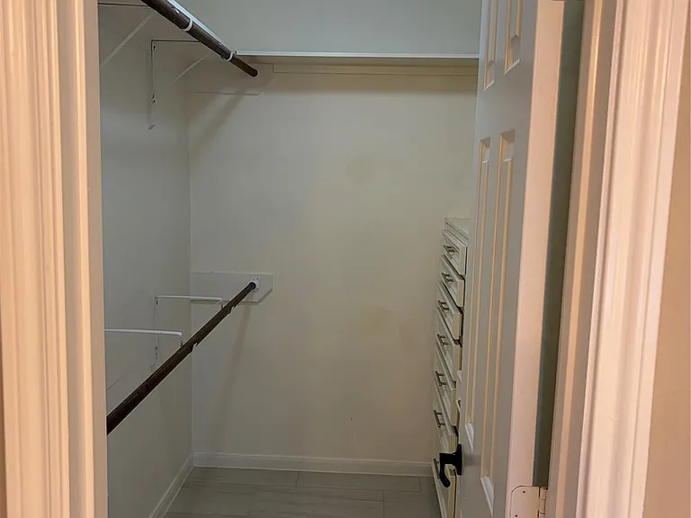15939 Cottage Ivy Cir — Photo 19