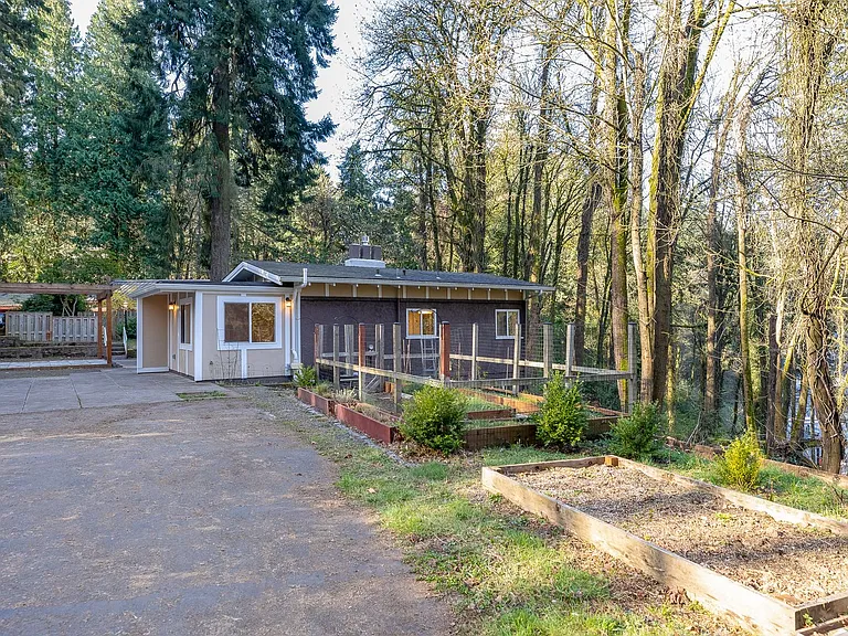 2909 SW Upper Dr — Photo 15