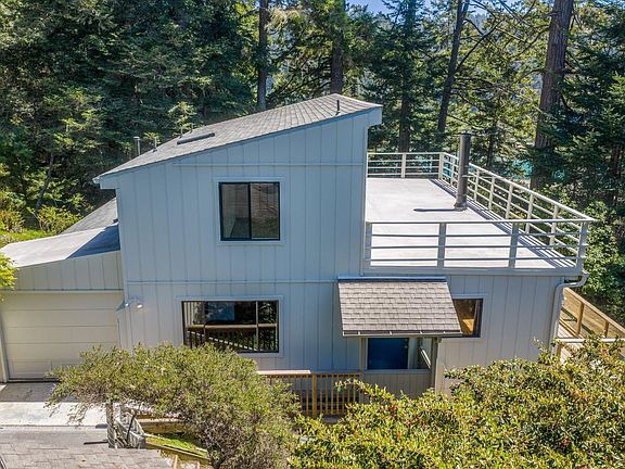 4th image of 44691 Crestwood Drive