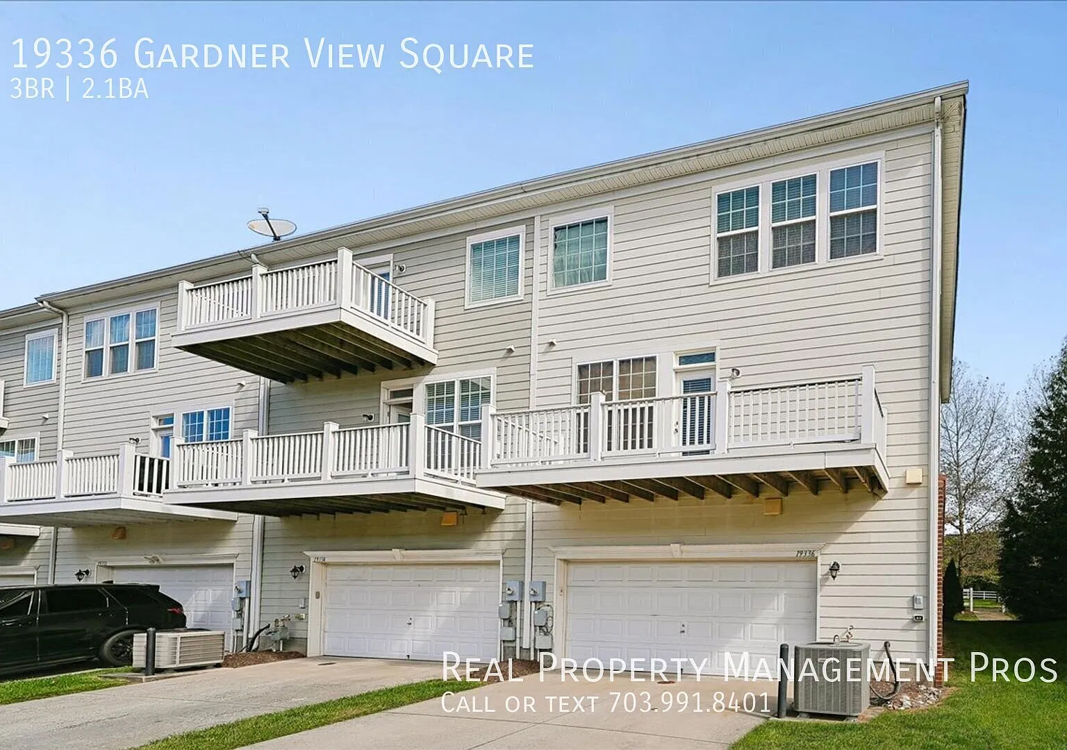 Beautiful 2 Car Garage End Unit Townhouse For Rent in Lansdown Town Center! — Photo 3