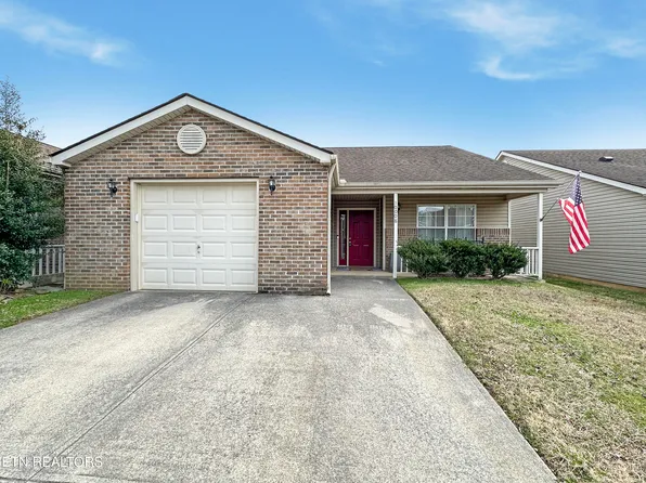 10008 Greylock Way, Knoxville, TN 37931