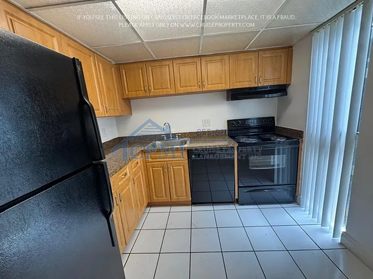 2930 Forest Hills Blvd — Photo 64