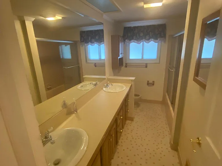 28137 Aline Dr — Photo 11
