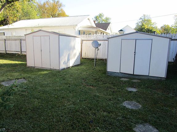 3rd image of 703 Chinn Ave