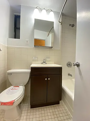 Rented by Bond New York | media 12