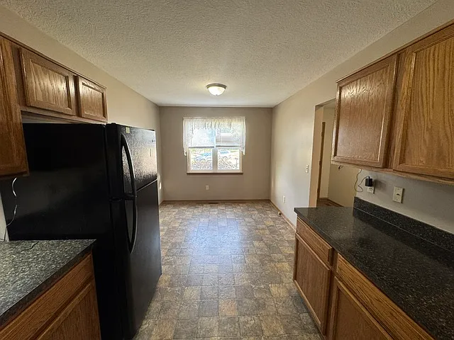 305 Cleveland Ave — Photo 3