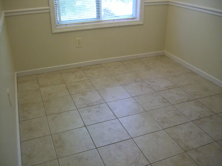 dining area off kitchen