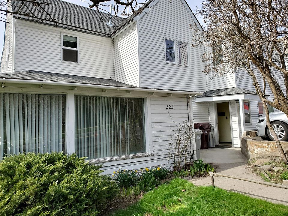 1st image of 325 NE Kamiaken St APT 1