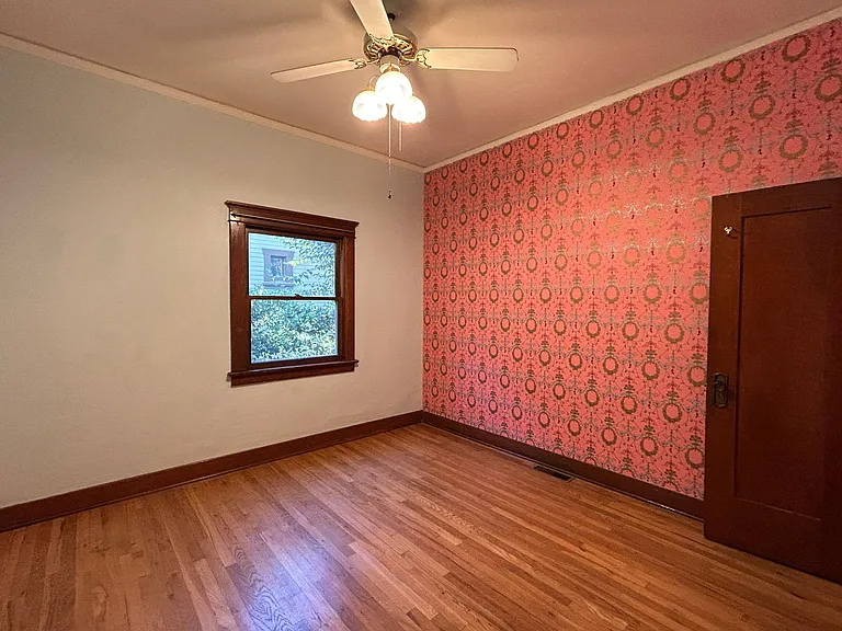 14 Grant St — Photo 10