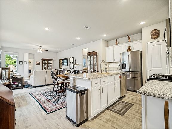 2nd image of 2904 Brittlebush Dr
