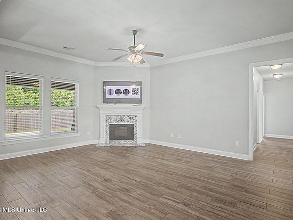 5th image of 12832 Jackson Lee Dr