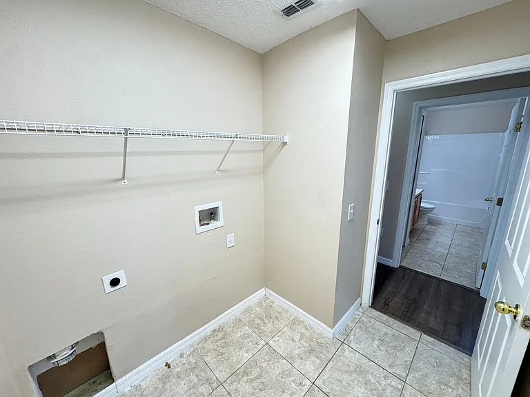 321 Drum Ln — Photo 36